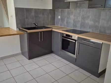 location maison 3 pièces 85 m² à hiers-brouage (17320)  900 €