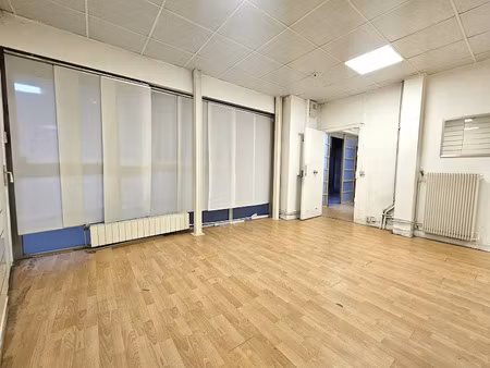 location locaux professionnels 0 pièces 45 m² à paris 11ème (75011)  1 090 €