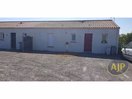 location maison 3 pièces 69.23 m² à saint-hilaire-de-chaléons (44680)  724 €