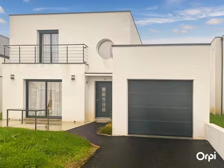 location maison 5 pièces 117.95 m² à caudan (56850)  1 305 €