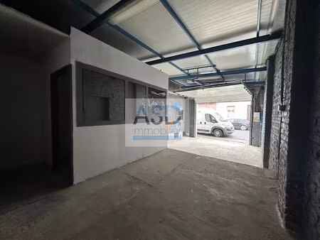 location locaux professionnels 2 pièces 55 m² à croix (59170)  490 €