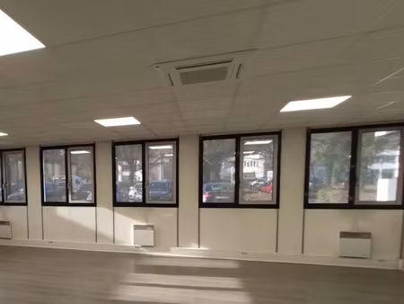location locaux professionnels 0 pièces 92 m² à meylan (38240)  920 €