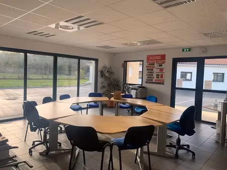 location locaux professionnels 0 pièces 187 m² à belmont-tramonet (73330)  1 730 €