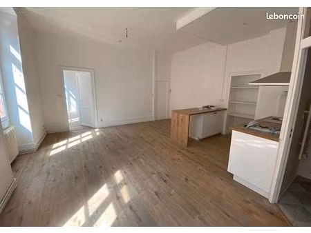 t2 ultra centre montauban refait à neuf