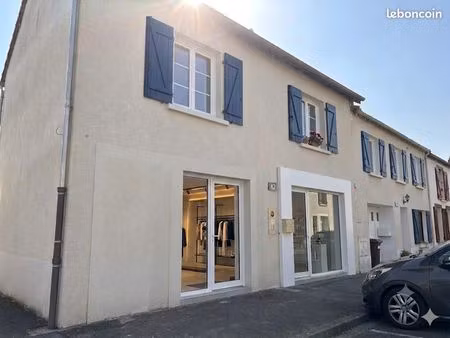 local commercial 70m2