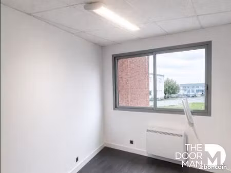 bureau 13 m²