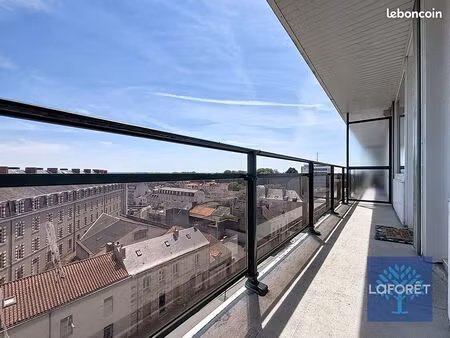 studio 1 pièce 30 m²