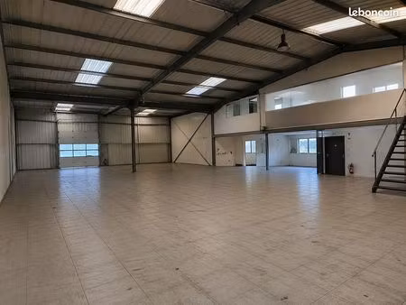 1. local d’activité 300 m² + bureaux + mezzanine – chavagnes-en-paillers