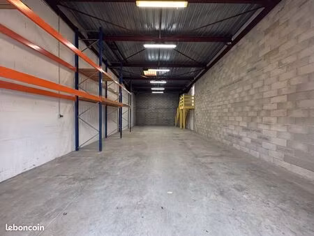local d'activité 195 m² avec entrepôt  bureaux et parking – chelles (77)