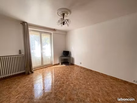 appartement 4 pièces 65 m²