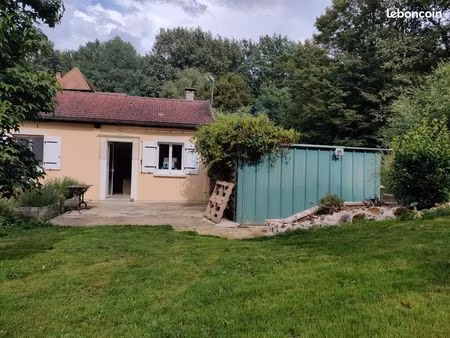 charmante maison indépendante meublée avec jardin — pontault-combault  lisière de la forêt