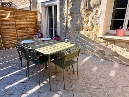 34m2  meublé  rénové avec terrasse plein sud de 25 m² + parking – carrières-sous-poissy
