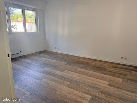 studio saint-max - 31 61m2 avec place de parking