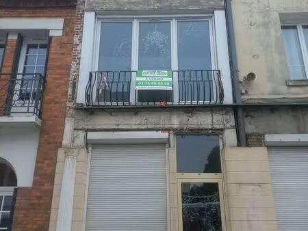 local commercial 113 m² montdidier