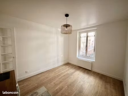studio 1 pièce 24 m²