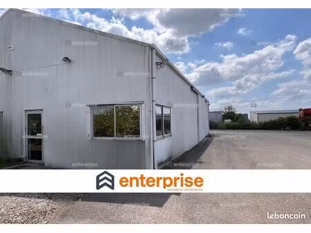 local d'activité 270 m²