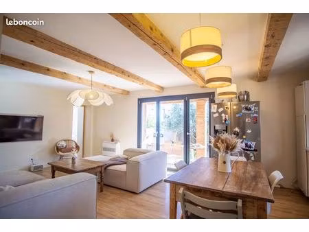 bas de villa t4 meublé – jardin 250 m² – climatisation – dpe b