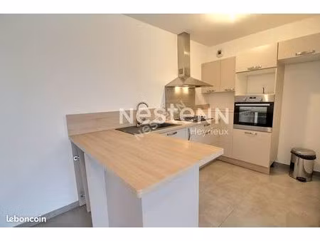 appartement 3 pièces 79 m²