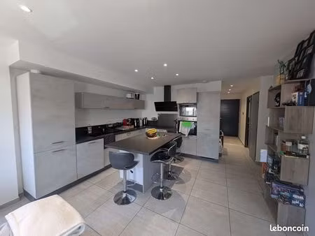 la chambre réf351)