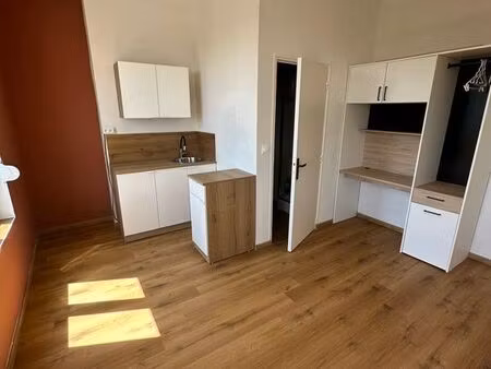 studio étudiant 19m2 proche centre ville et école