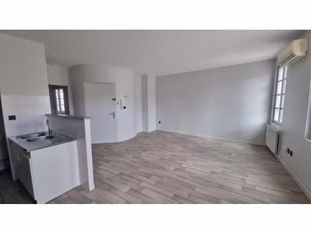 location appartement 3 pièces 58 m² à montauban (82000)  620 €