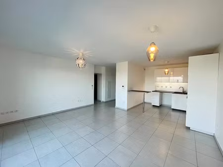 location appartement 3 pièces 73.12 m² à saint-galmier (42330)  898 €