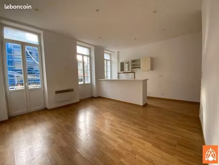 appartement 3 pièces 74 m²