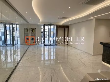 local commercial 163 m² marseille