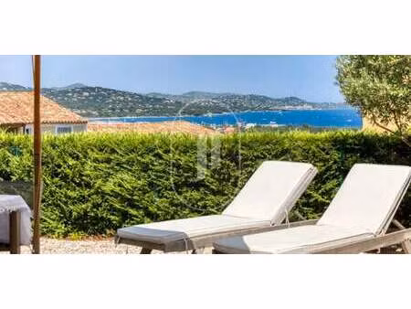 appartement avec terrasse et piscine cogolin (83)