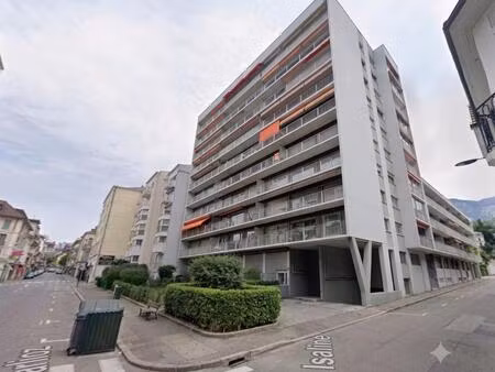 type 2 de 40m² a louer a aix les bains - 1 rue isaline - rez-de-chaussee - cuisine ouverte