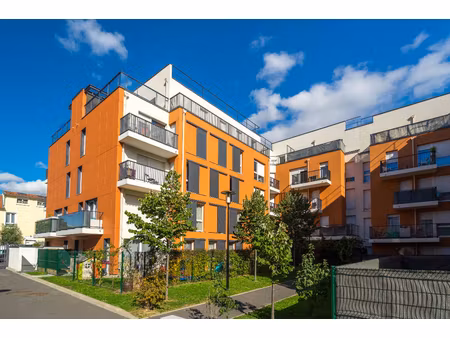 appartement 4 pièces  résidence récente - balcon parking