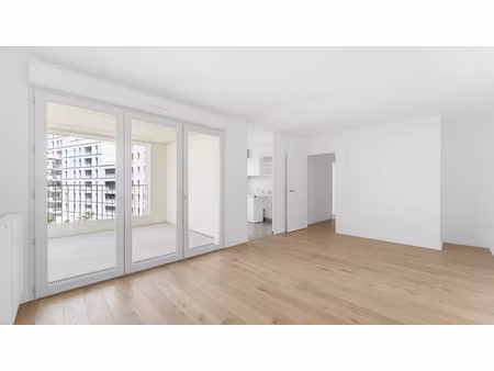 location appartement 3 pièces 65.89 m² à bordeaux (33000)  1 054 €