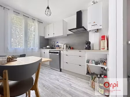 location meublée appartement 3 pièces 66.97 m² à montluçon (03100)  600 €