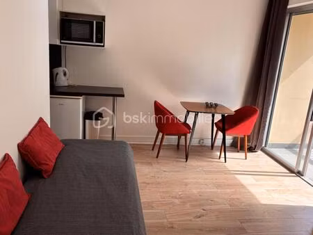 studio a 15 mn a pied du rer a - st germain en laye