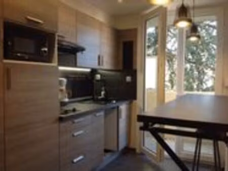 appartement - 2ème étage - 43 m² - 2 pièces - vide