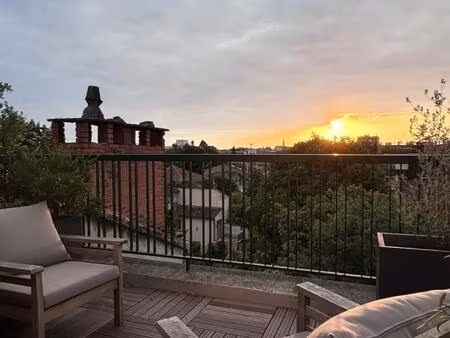 magnifique t3 traversant avec grande terrasse – le busca