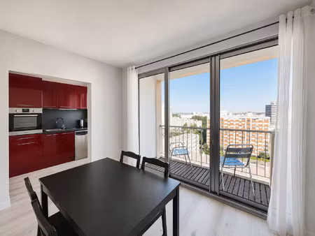appartement lumineux avec balcon chauffage inclus dans le