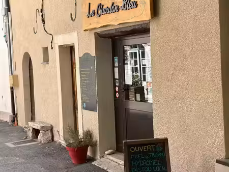 épicerie clé en main – charges locatives faibles – véritable atout pour la rentabilité - g