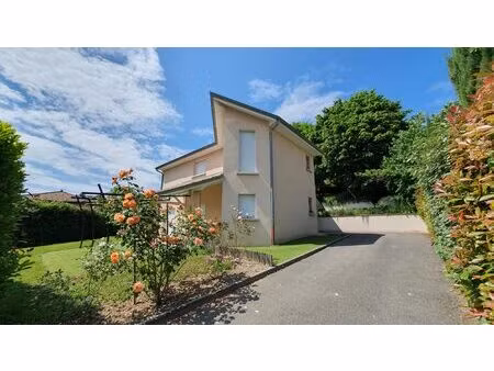 maison d'exception bourgoin-jallieu 1700€ réf. : lm324