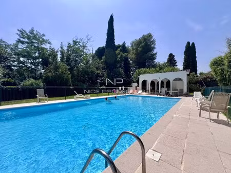 charmante maison rénovée avec jardin  terrasse et piscine en résidence – cannes la bocca.