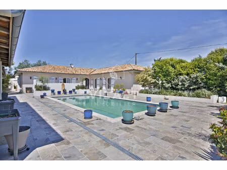 maison familiale de plain pied - 5 chambres - piscine