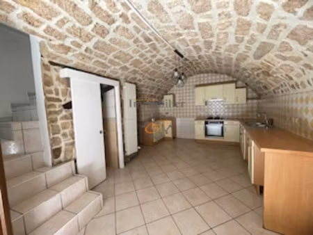 a louer maison de ville sur 4 niveaux