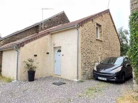 maison rénovée avec deux chambres