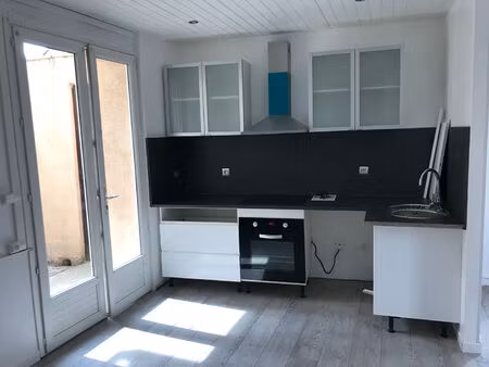 à louer ? maison 3 pièces de 71 25 m² avec cour ? saint-quentin (02100)