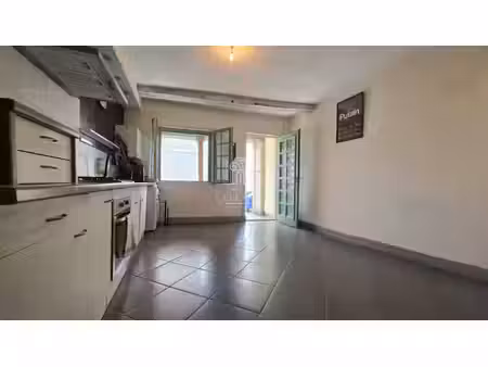maison t4 - 74m2 en centre ville avec terrasse de 7m2 / pro
