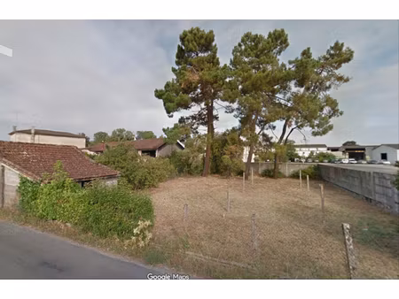 casteljaloux terrain constructible de 841 m²