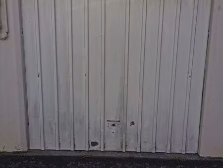 garage ferme dans résidence sécurisée