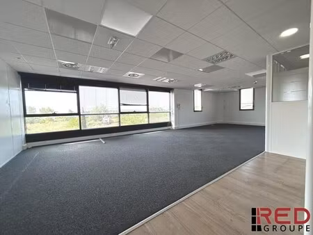 location bureaux 160 m²