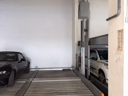 garage fermé à louer – nice riquier