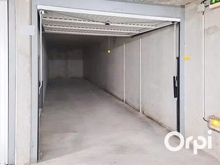 parking à louer